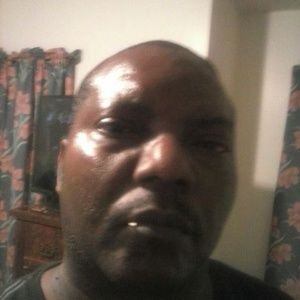 Meet your Posher, Larry